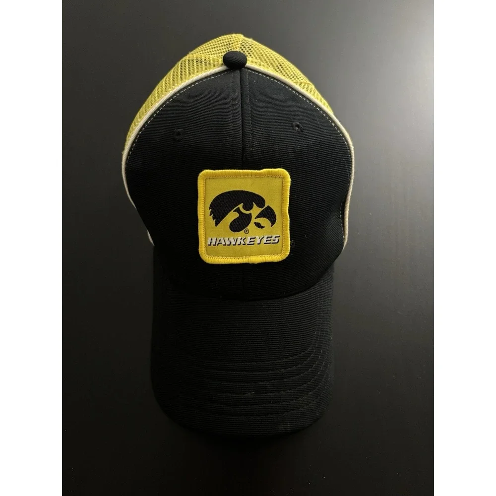 Iowa Hawkeyes Mesh Back Baseball Hat Cap OSFM Colosseum‎ Athletics
